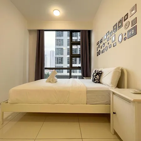 The Robertson-Bukit Bintang By Pillowtalks Kuala Lumpur Bagian luar foto